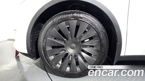 Tesla Model Y 2021, фото 4