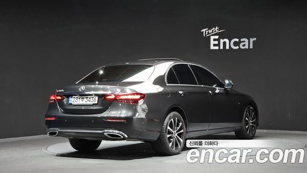 Mercedes-Benz E-Class 2021, фото 2