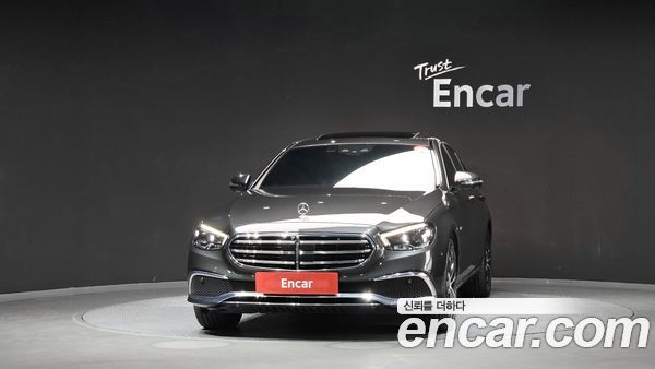 Mercedes-Benz E-Class 2021, фото 3