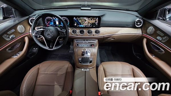 Mercedes-Benz E-Class 2021, фото 10