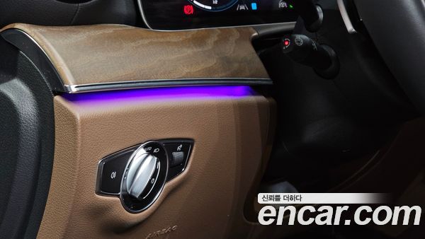 Mercedes-Benz E-Class 2021, фото 19