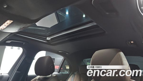 Mercedes-Benz E-Class 2021, фото 22
