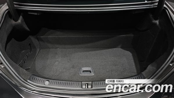 Mercedes-Benz E-Class 2021, фото 34