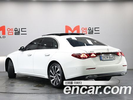 Mercedes-Benz E-Class 2025, фото 4