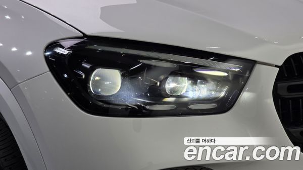 Mercedes-Benz GLE 2023, фото 8