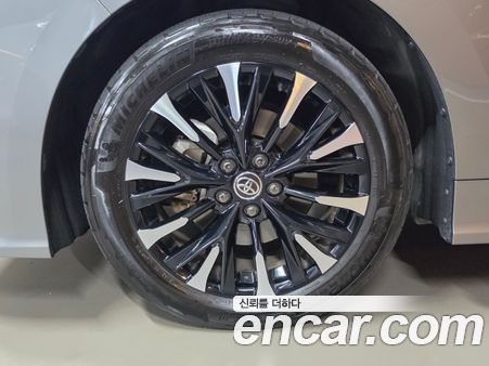 Toyota Alphard 2024, фото 5