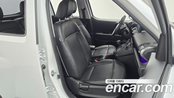 Hyundai Casper 2023, фото 16