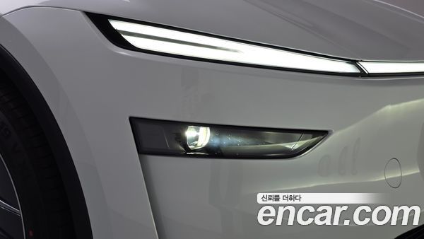 Tesla Model Y 2026, фото 7