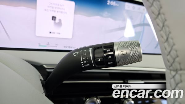 Genesis GV70 2025, фото 29