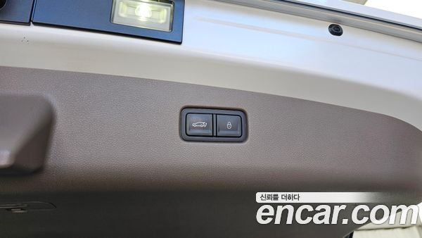 Genesis GV70 2025, фото 32