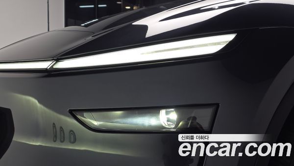 Tesla Model Y 2025, фото 7