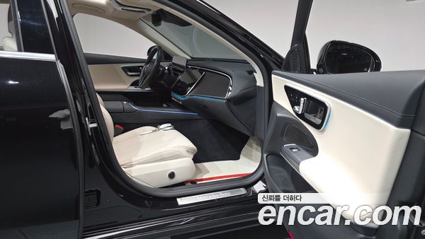 Mercedes-Benz E-Class 2024, фото 15