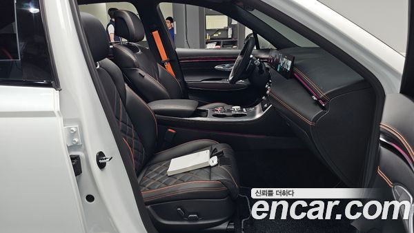 Genesis GV70 2026, фото 15