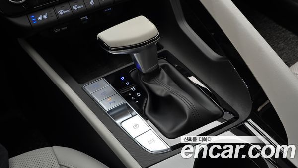 Hyundai Elantra 2022, фото 12