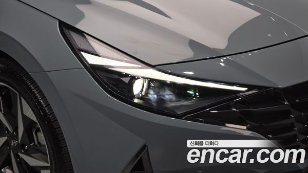 Hyundai Elantra 2022, фото 8
