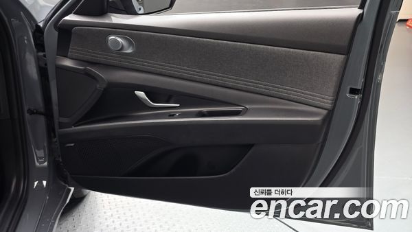 Hyundai Elantra 2022, фото 15