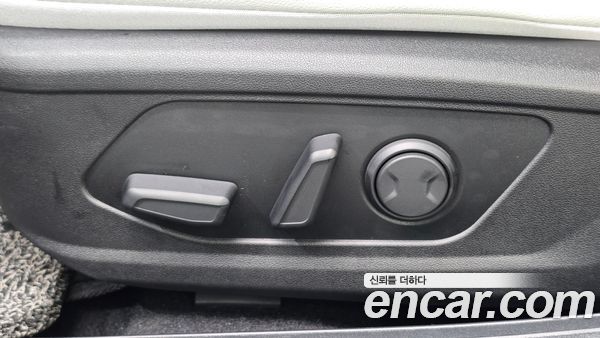 Hyundai Elantra 2022, фото 31