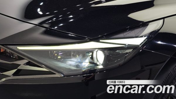 Hyundai Elantra 2023, фото 8