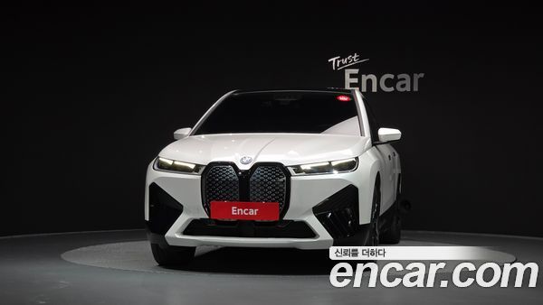 BMW iX 2024, фото 3