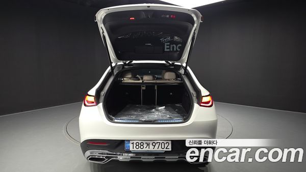 Mercedes-Benz GLC 2025, фото 26