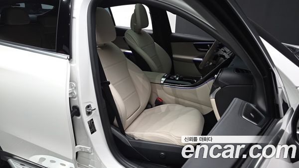 Mercedes-Benz GLC 2025, фото 16