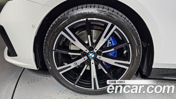 BMW 5 Series 2025, фото 5