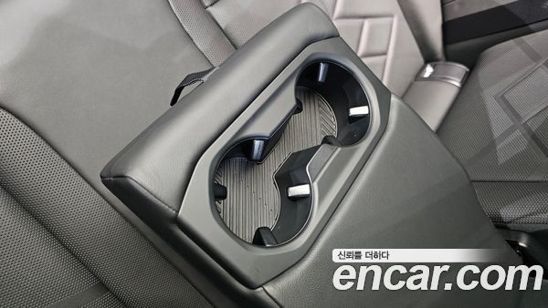 BMW 5 Series 2025, фото 31