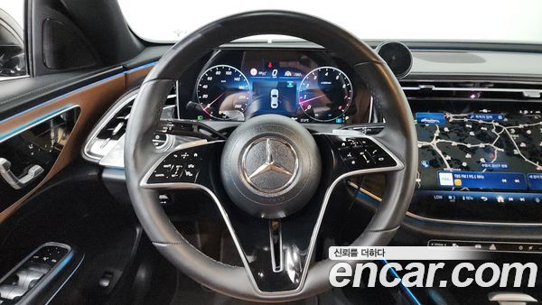 Mercedes-Benz E-Class 2024, фото 20