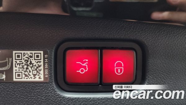 Mercedes-Benz E-Class 2024, фото 26