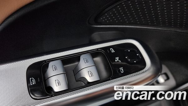 Mercedes-Benz E-Class 2024, фото 29