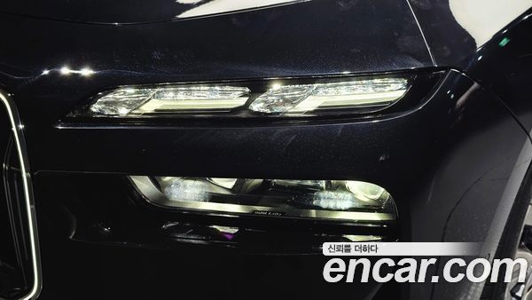 BMW i7 2023, фото 8