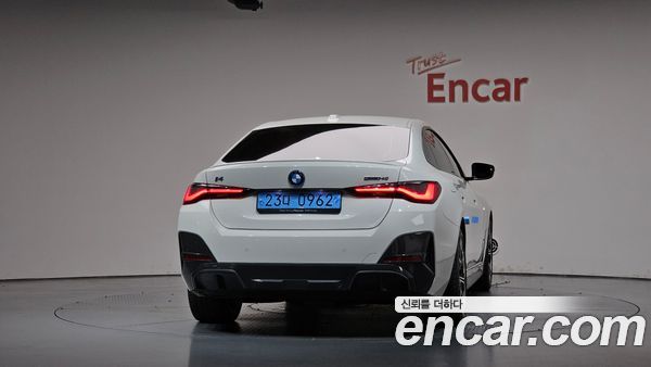 BMW i4 2024, фото 3