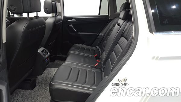 Volkswagen Tiguan 2021, фото 15
