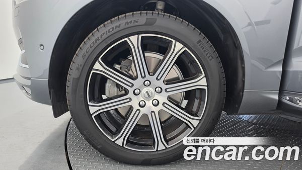Volvo XC60 2021, фото 5