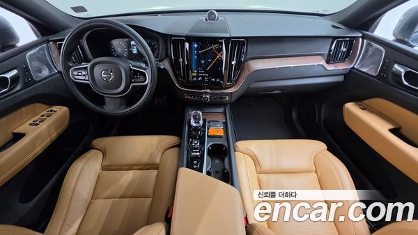 Volvo XC60 2021, фото 10