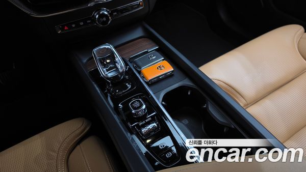Volvo XC60 2021, фото 12