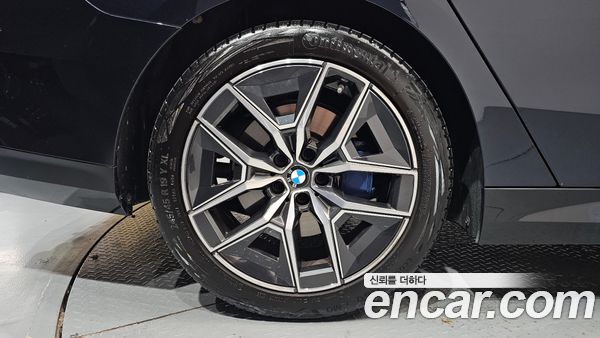 BMW 5 Series 2026, фото 4