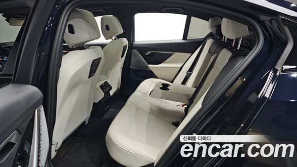 BMW 5 Series 2026, фото 15