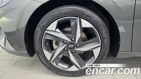 Hyundai Elantra 2022, фото 5