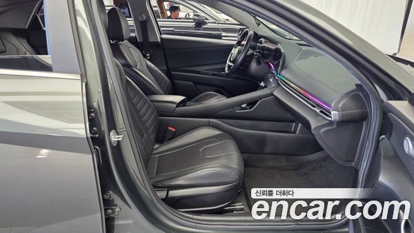 Hyundai Elantra 2022, фото 11