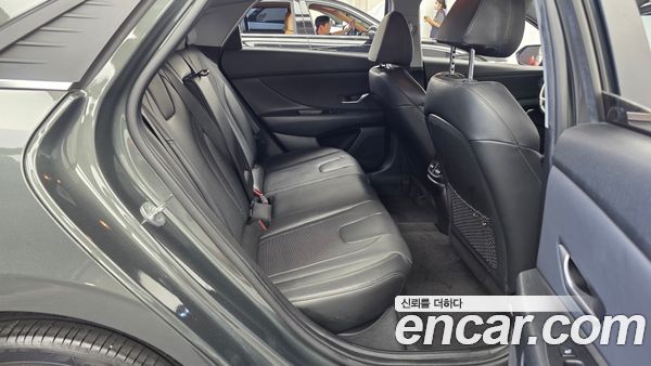 Hyundai Elantra 2022, фото 12