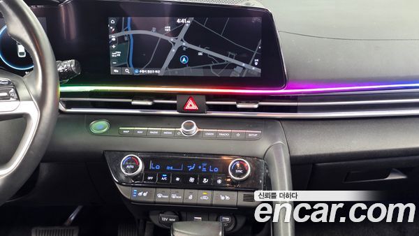 Hyundai Elantra 2022, фото 14