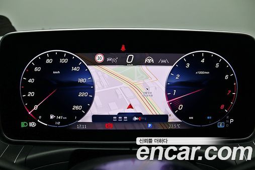 Mercedes-Benz C-Class 2025, фото 11