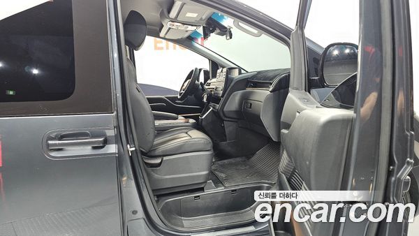 Hyundai Staria 2025, фото 16