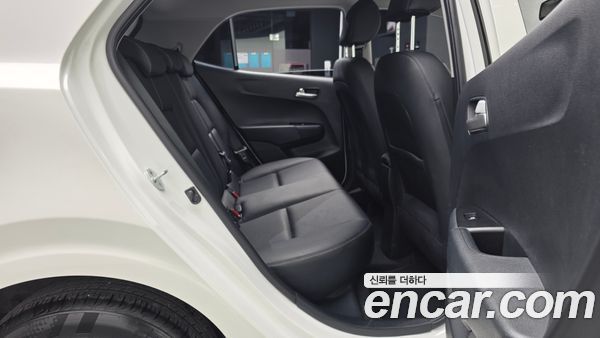 Kia Picanto 2023, фото 18