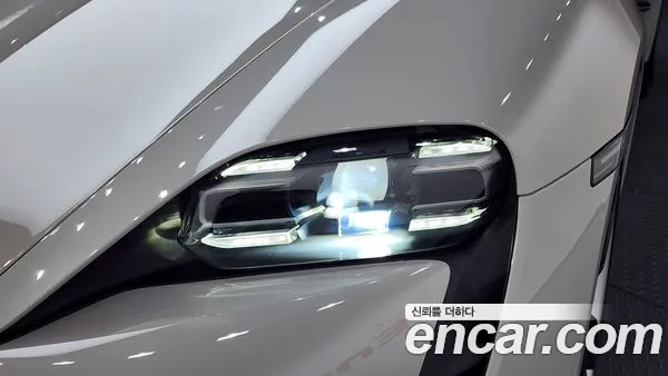 Porsche Taycan 2022, фото 8