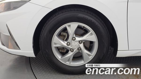 Hyundai Elantra 2021, фото 5