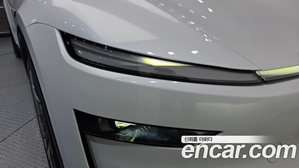 Tesla Model Y 2026, фото 8