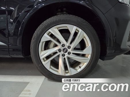 Audi Q7 2021, фото 5