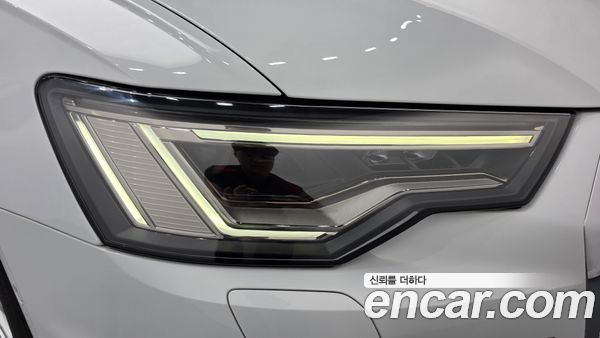 Audi A6 2021, фото 8
